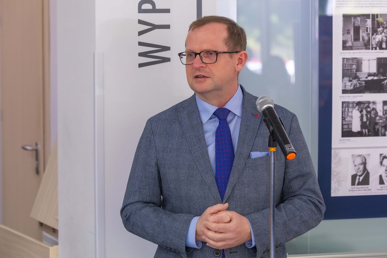 P.Sudara -  Wystawa 80 lat Biblioteki GUMed - 016 1