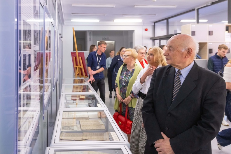 P.Sudara -  Wystawa 80 lat Biblioteki GUMed - 024 1
