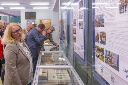 P.Sudara -  Wystawa 80 lat Biblioteki GUMed - 033 1